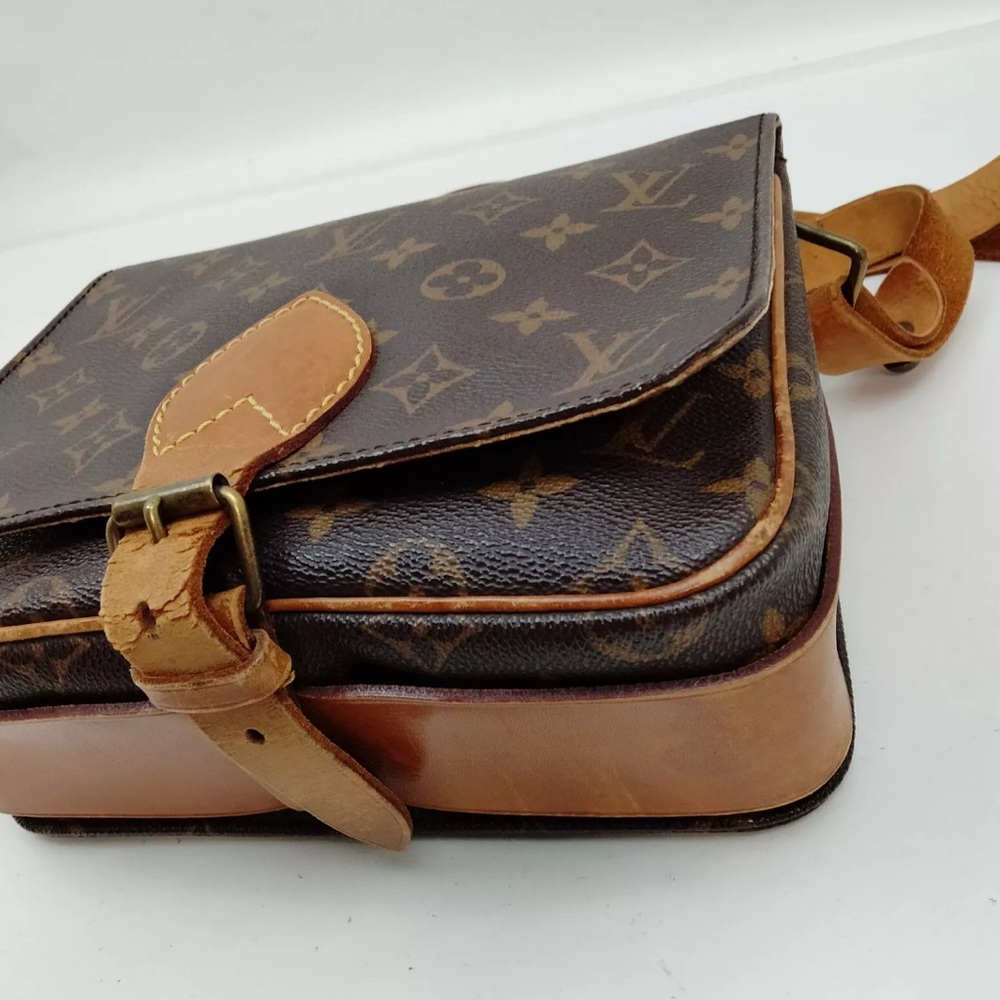 Louis Vuitton Brown Monogram Crossbody Bag with Tan Leather Trim - Picture 5 of 10